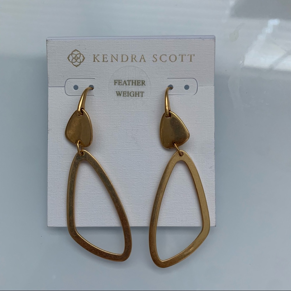 NWT Kendra Scott Kira Feather Weight Vintage Gold Metal Earrings - Picture 6 of 6